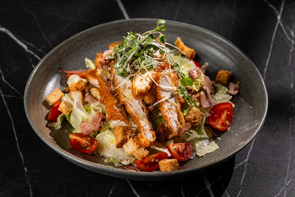 Caesar cu Pui Crispy (350g)